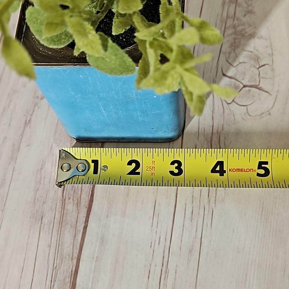Tabletop Decor - Picture 9 of 10